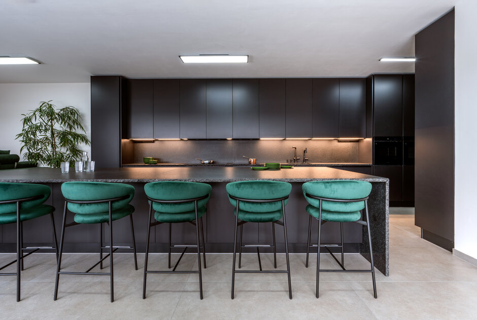 Black Evermatt | Nero Zimbabwe