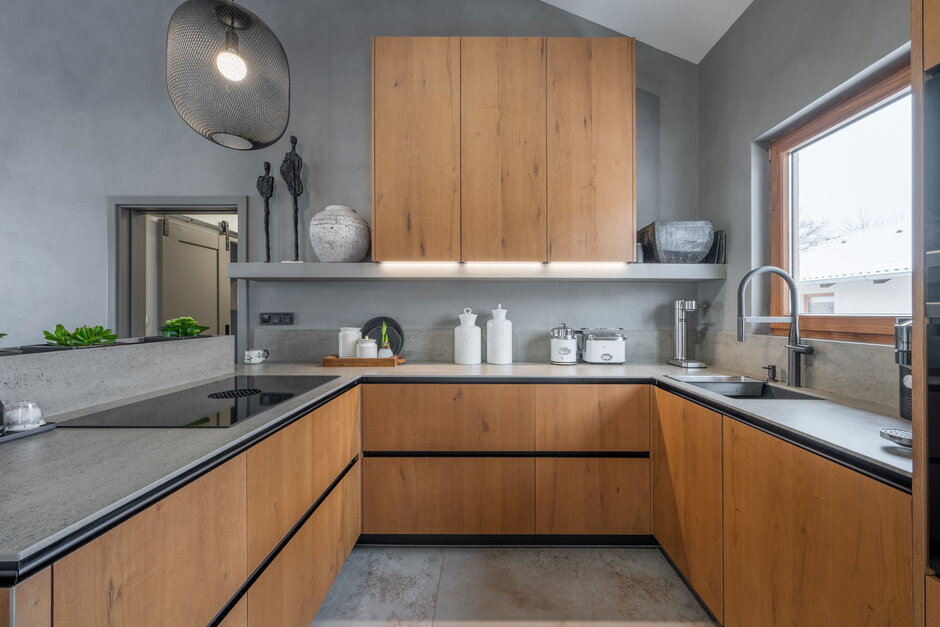 Dub Antický tmavý | Interiér