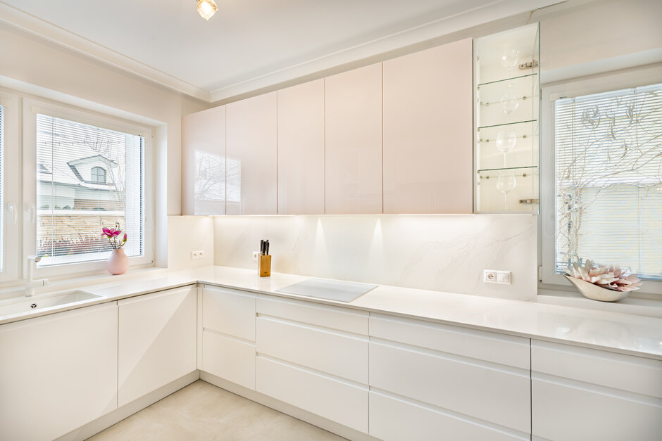 White | Pink Gloss | Calcatta Gold