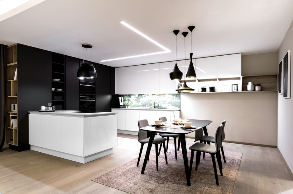 White | Black Evermatt | Gladstone tölgy