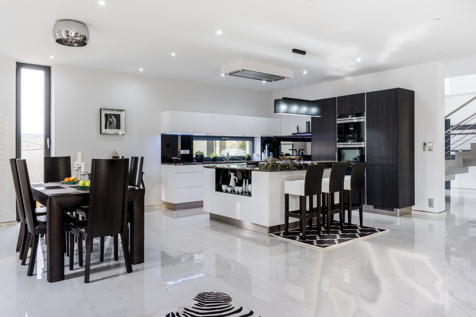 White Gloss | Wave Eben