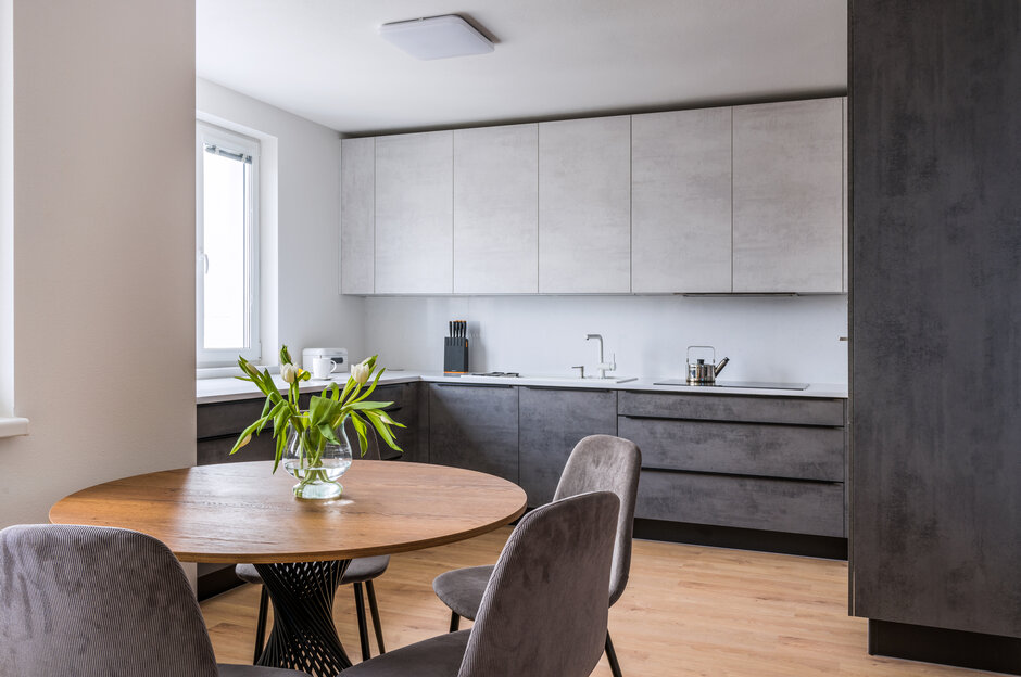 Slate Grey Concrete | Cognac