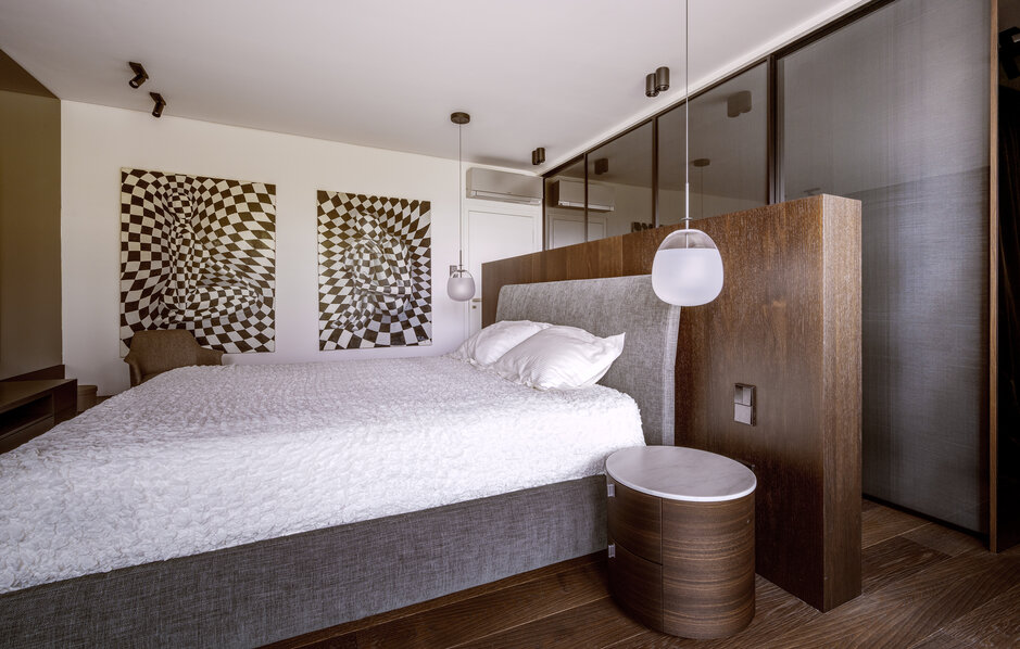 Evermatt Black Graphite | Smoked Oak