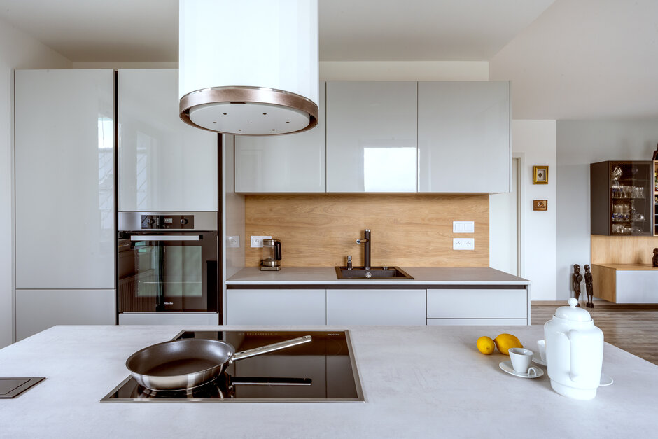 Light Grey Gloss | Natúr tölgy