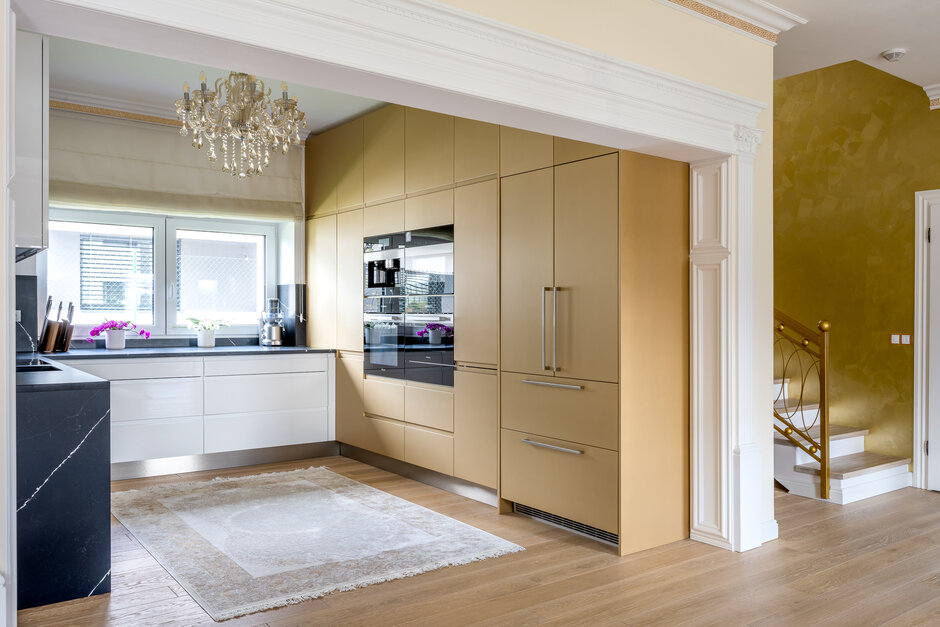 Gold Evermatt | White Gloss